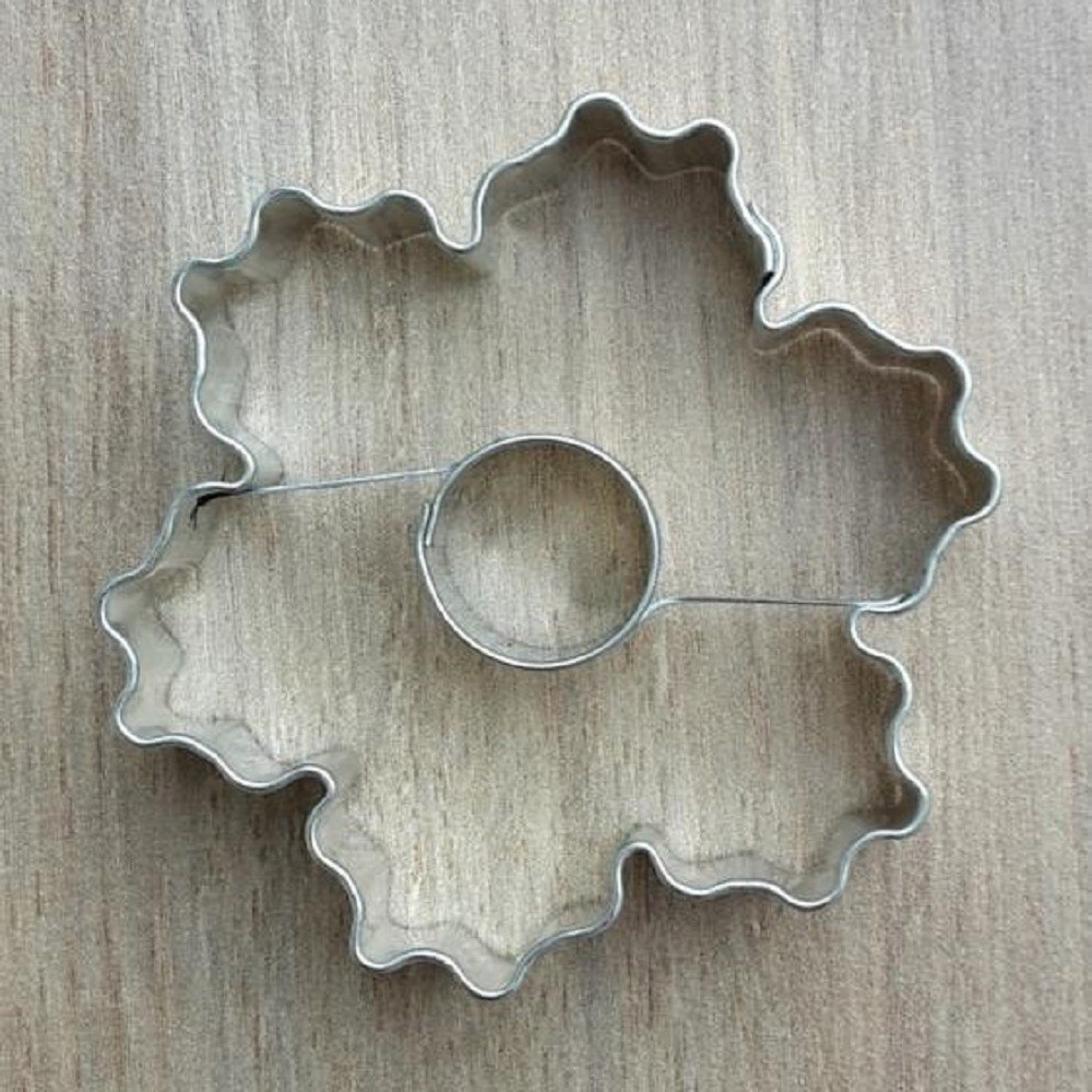 Cookie cutter - scalloped flower + circle