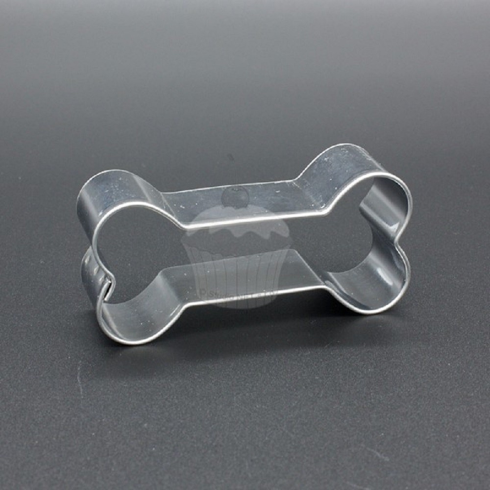 Stainless steel cookie cutter - Bone 6.2cm