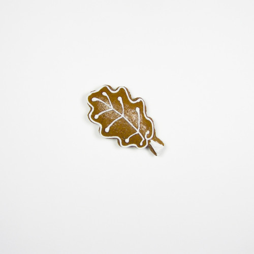 Stainless steel cutter - oak leaf