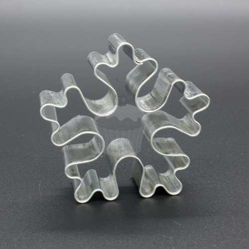 Cookie cutter - snowflake medium