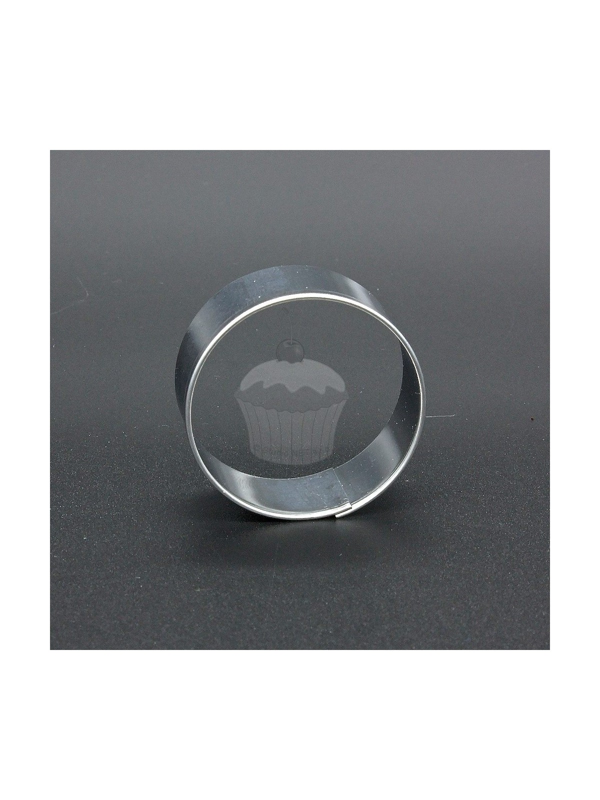 Stainless steel cookie cutter - 3.5cm round.