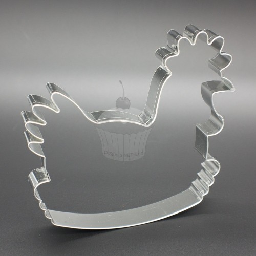 Gingerbread cookie cutters - Hen in a basket